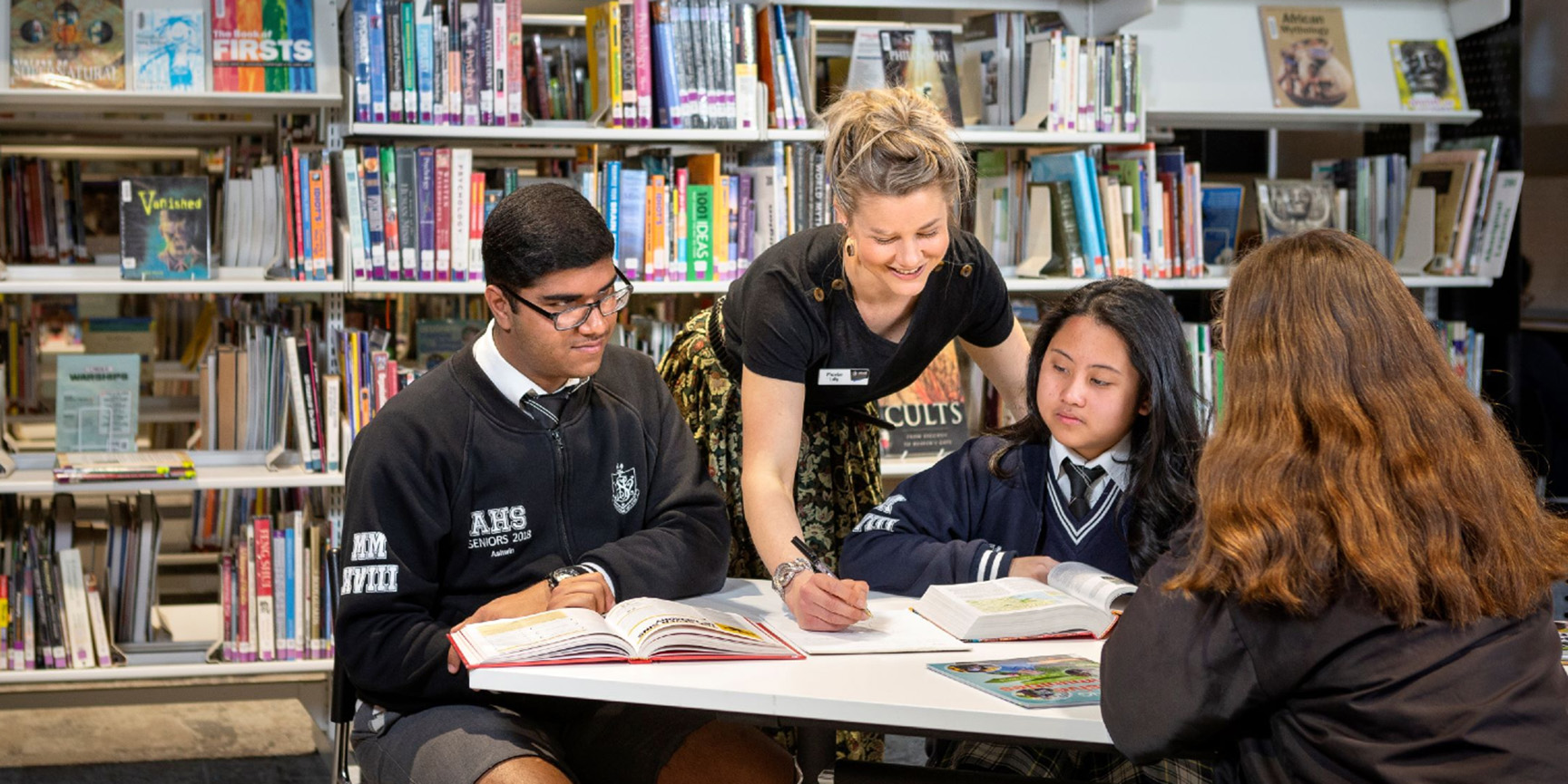 Teacher librarians linked to improved student literacy