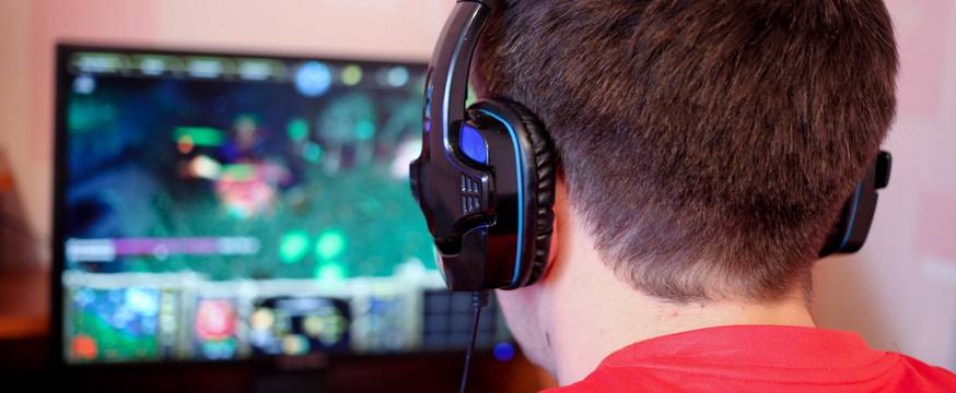 Examining the impact of computer games on achievement