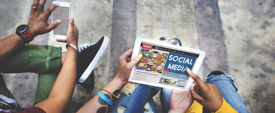 Young socialites: Australian Year 8 students embrace social media