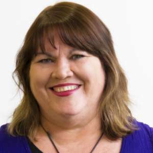 Dr Sue Thomson