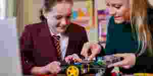 Eight ways to better engage girls in digital technologies education